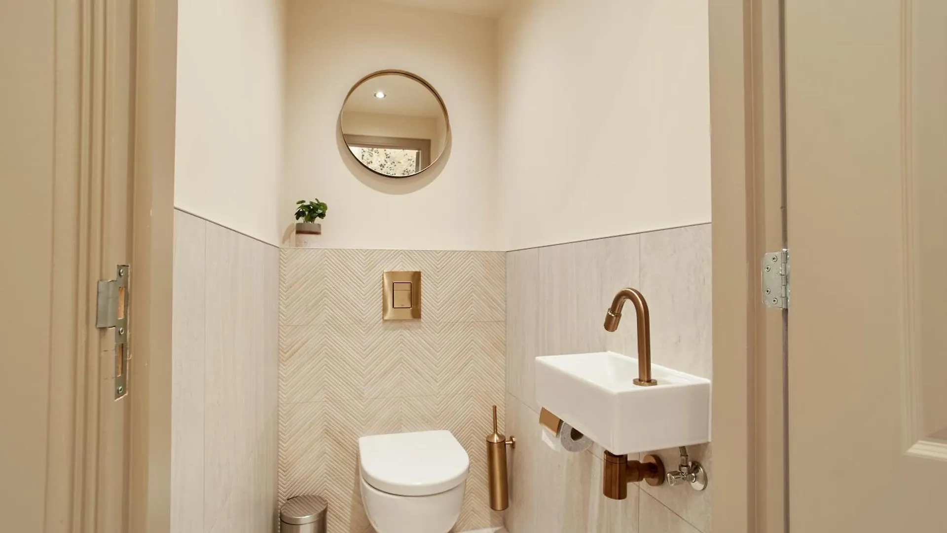 Seaside Design Apartment